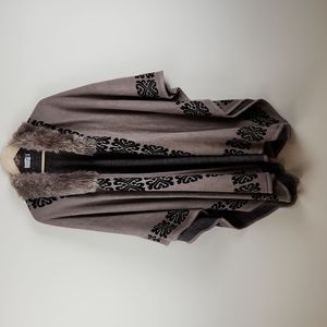 Jon & Anna Women's Pancho